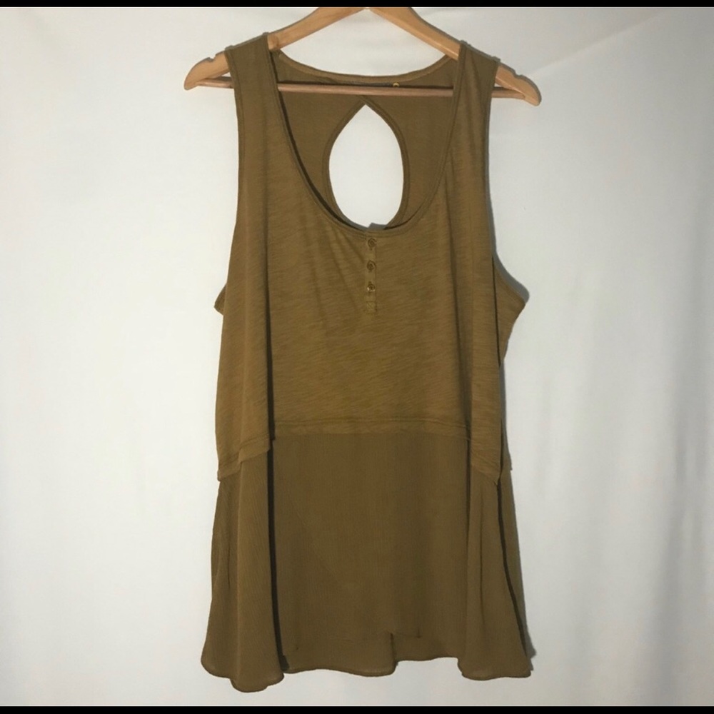 Little Yellow Button tank size M Anthro